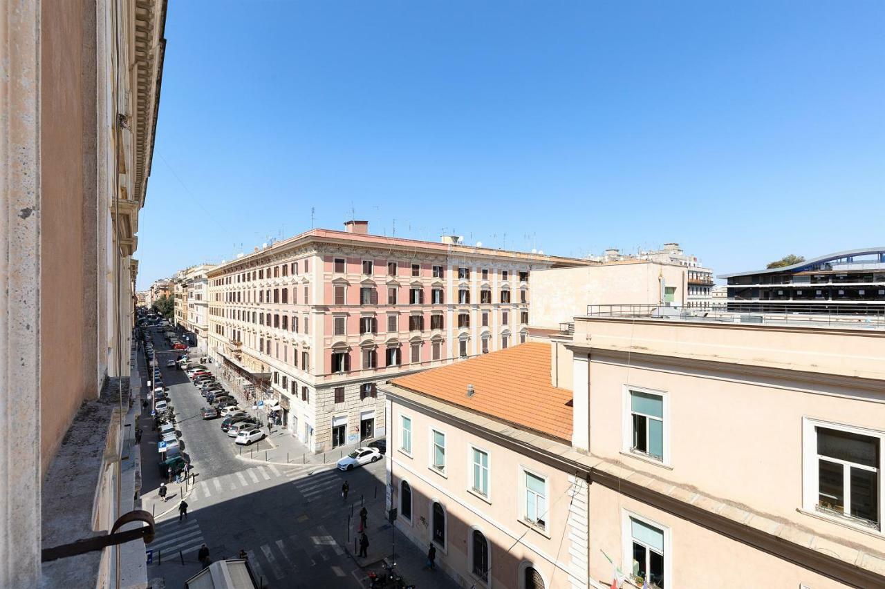 Rome As You Feel - Vittorio Colorful Design Apartment Exterior foto